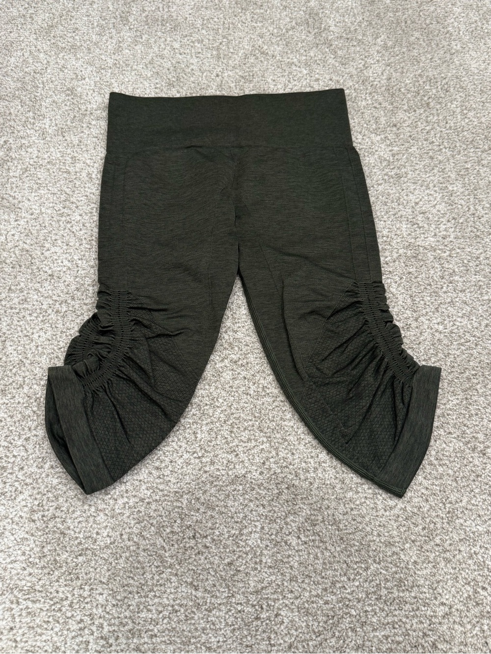 Lululemon In the flow Crop